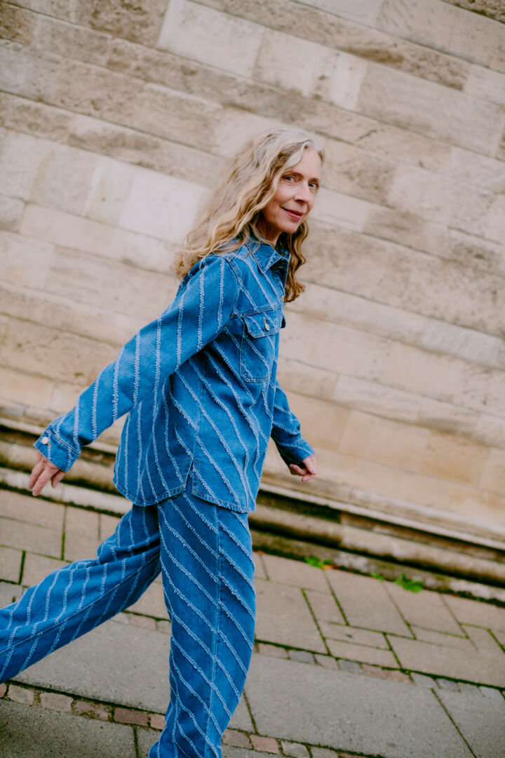 Bykitta Shirt - Mid Blue Denim