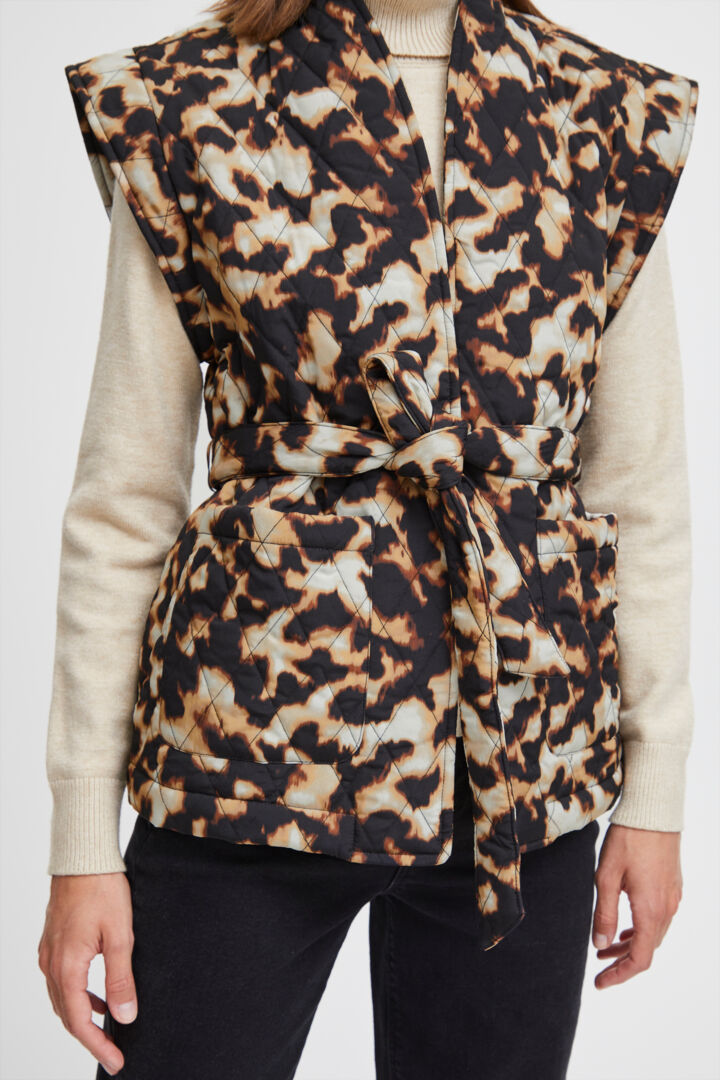 Bydaima Waistcoat - Toasted Coconut