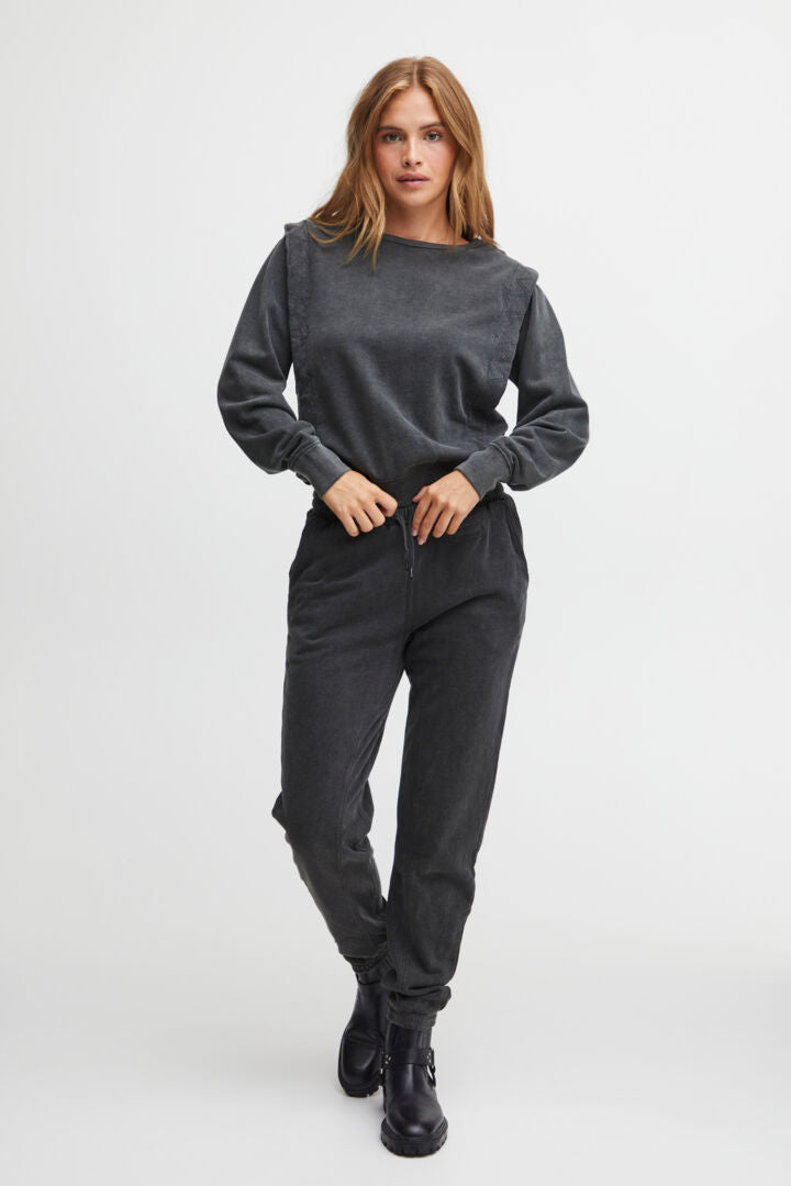 Pzmaggie Sweatshirt - Raven