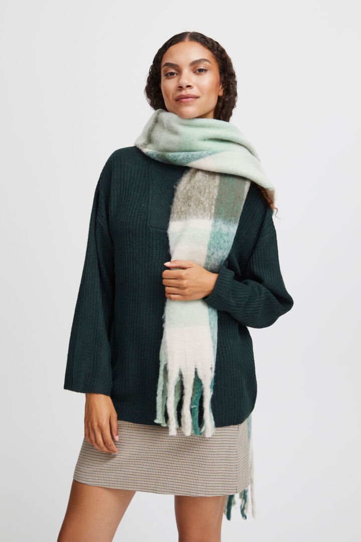 Bawatti Scarf - Cadmium Green