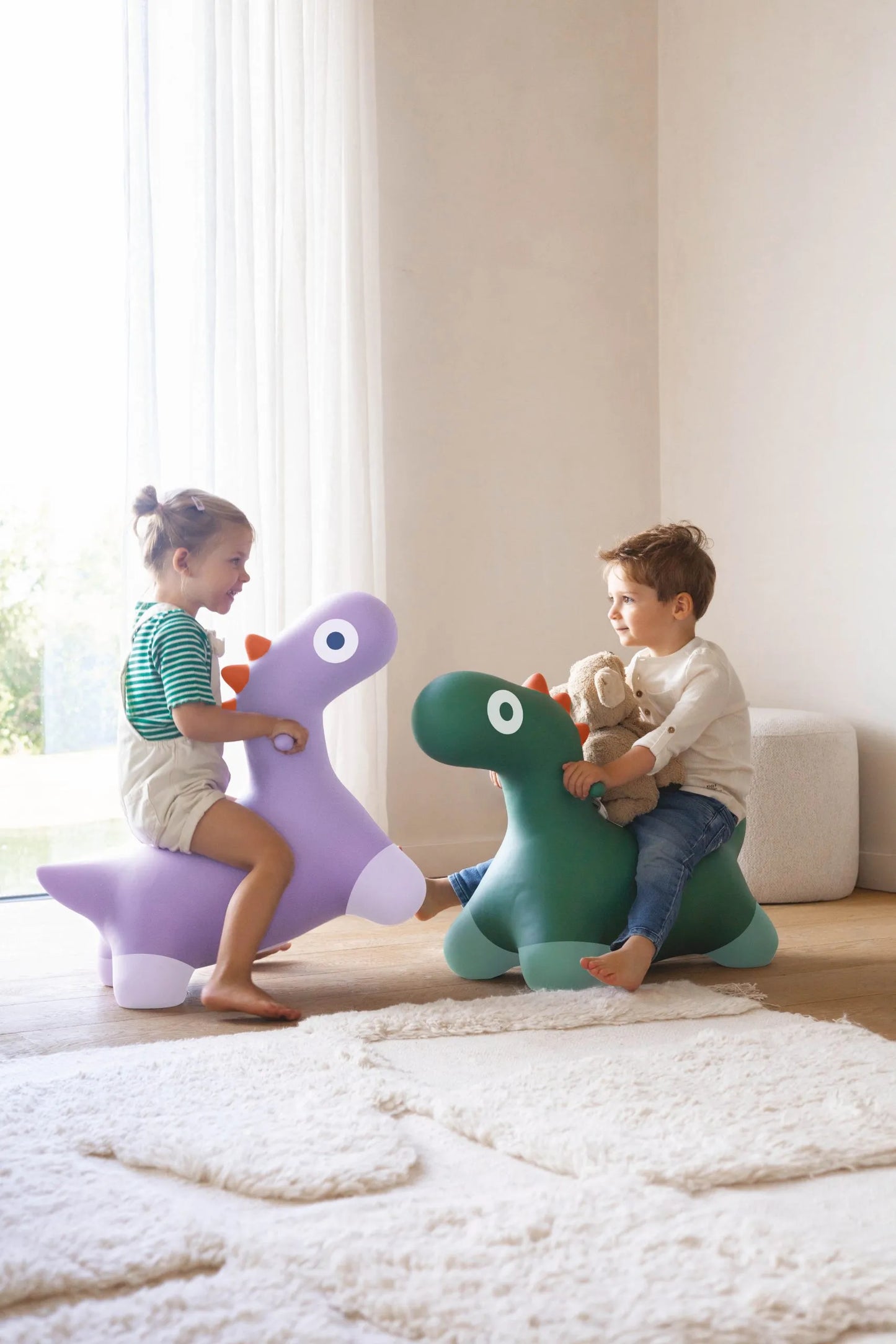 Hoppi - Bouncing Dino Lilac