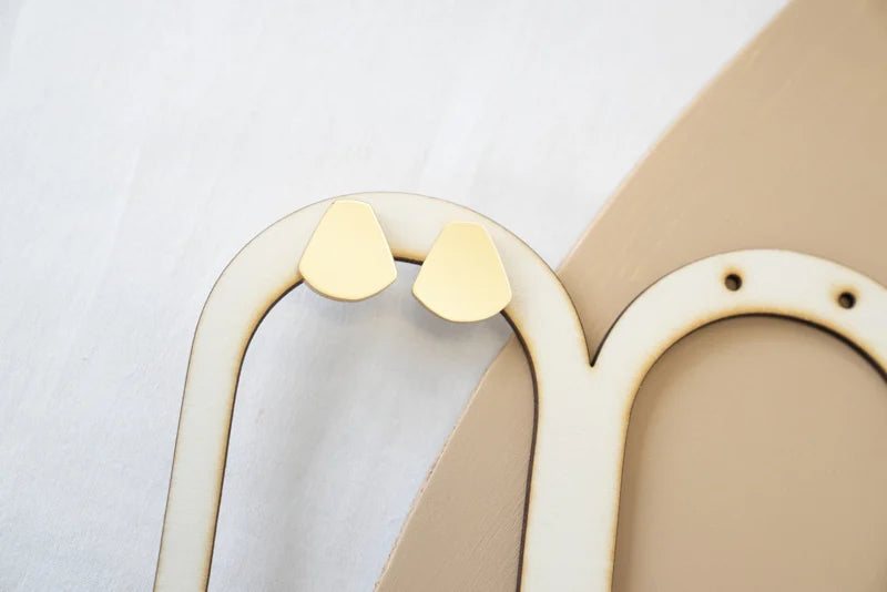 Stud.05 - Gold