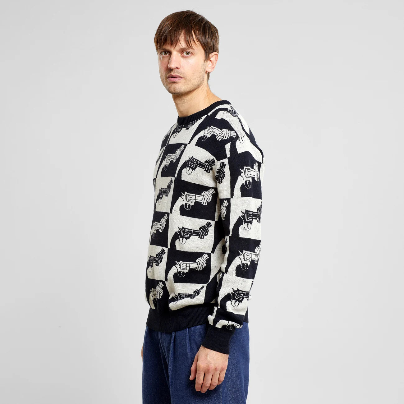 Sweater Mora The Knotted Gun - Black