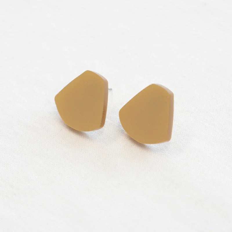 Stud.05 - Gold