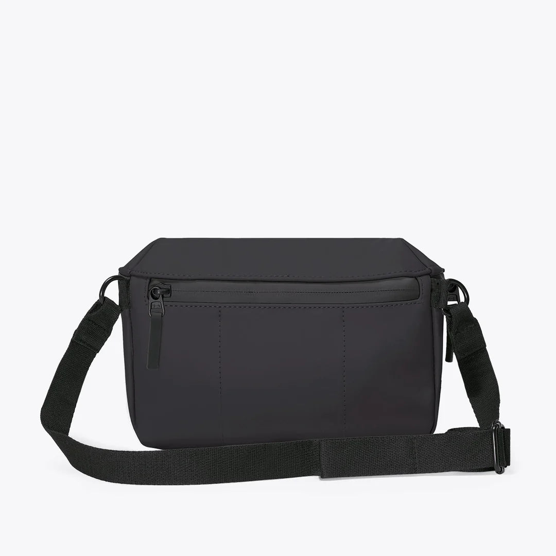 Jona Large - Lotus - Black