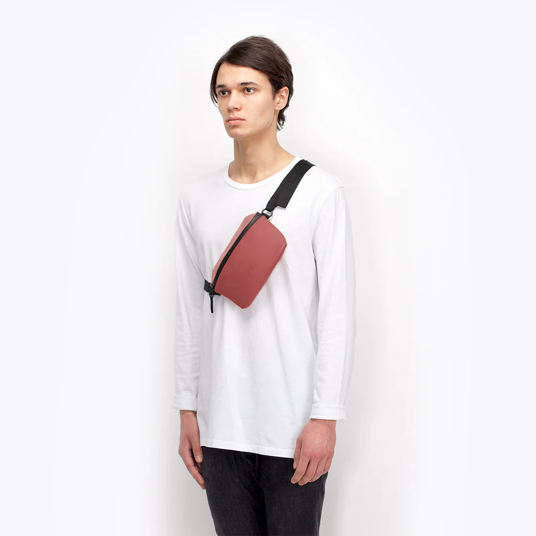 Jona Medium - Lotus - Dark Rose - Hibiscus