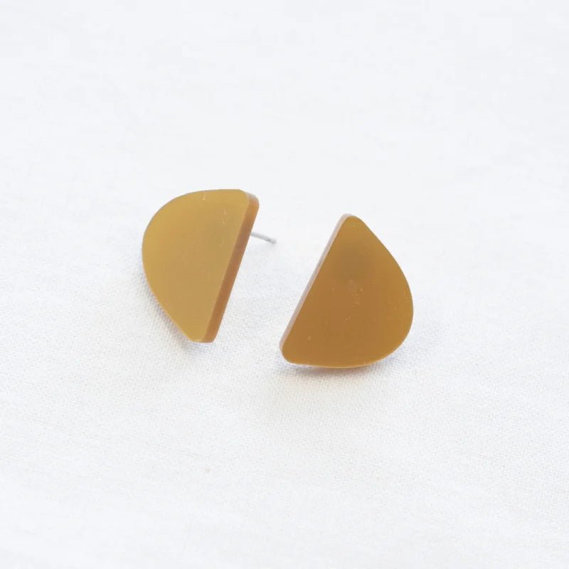 Stud.06 - Gold
