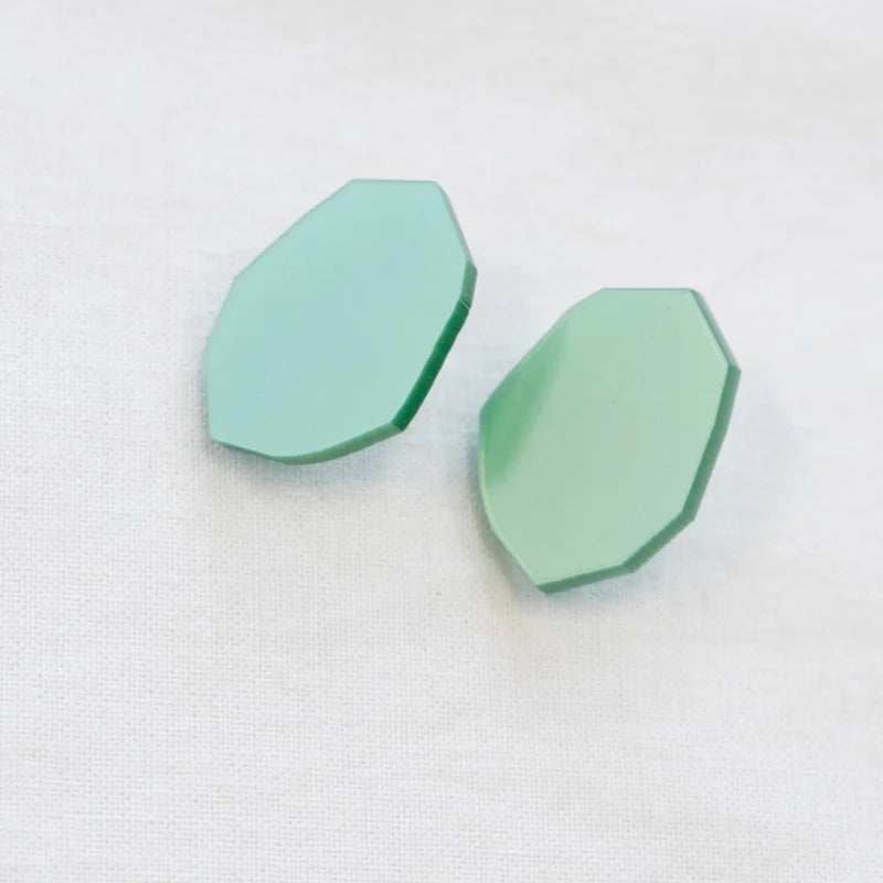 Stud.09 - Green