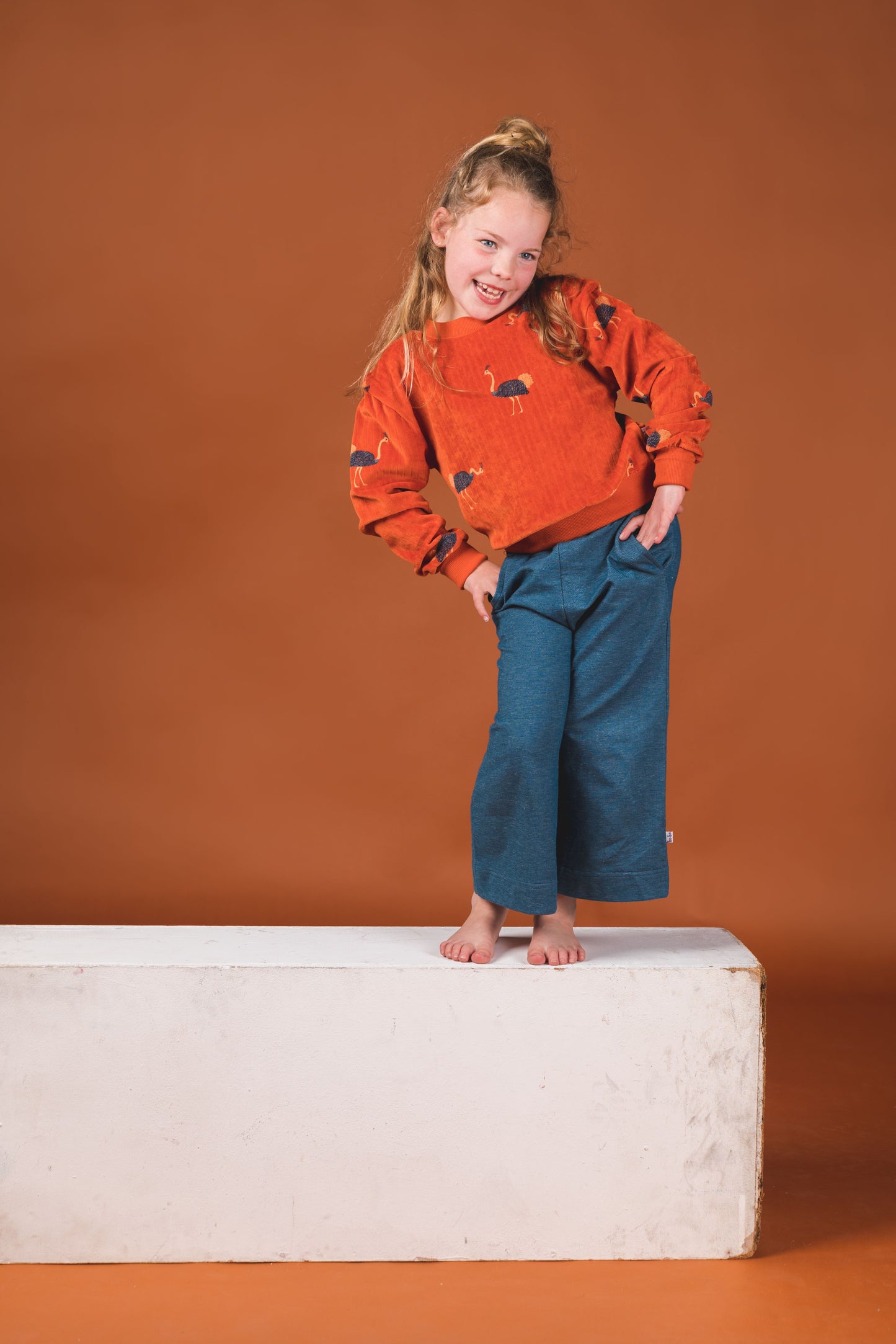 Gea Sweater Velvet Velours - Ostrich