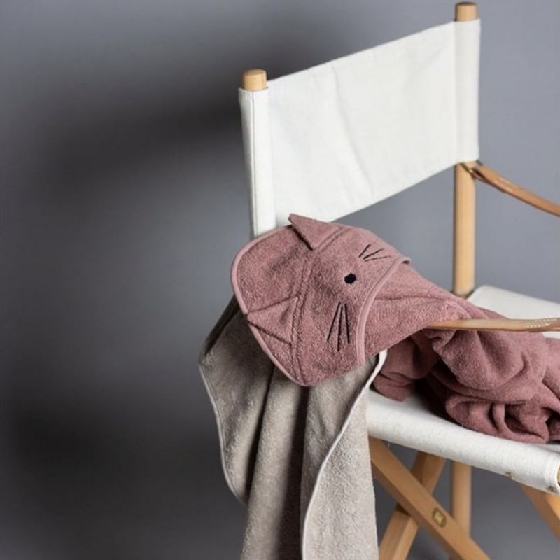 Augusta hooded Large Towel Cat dark rose