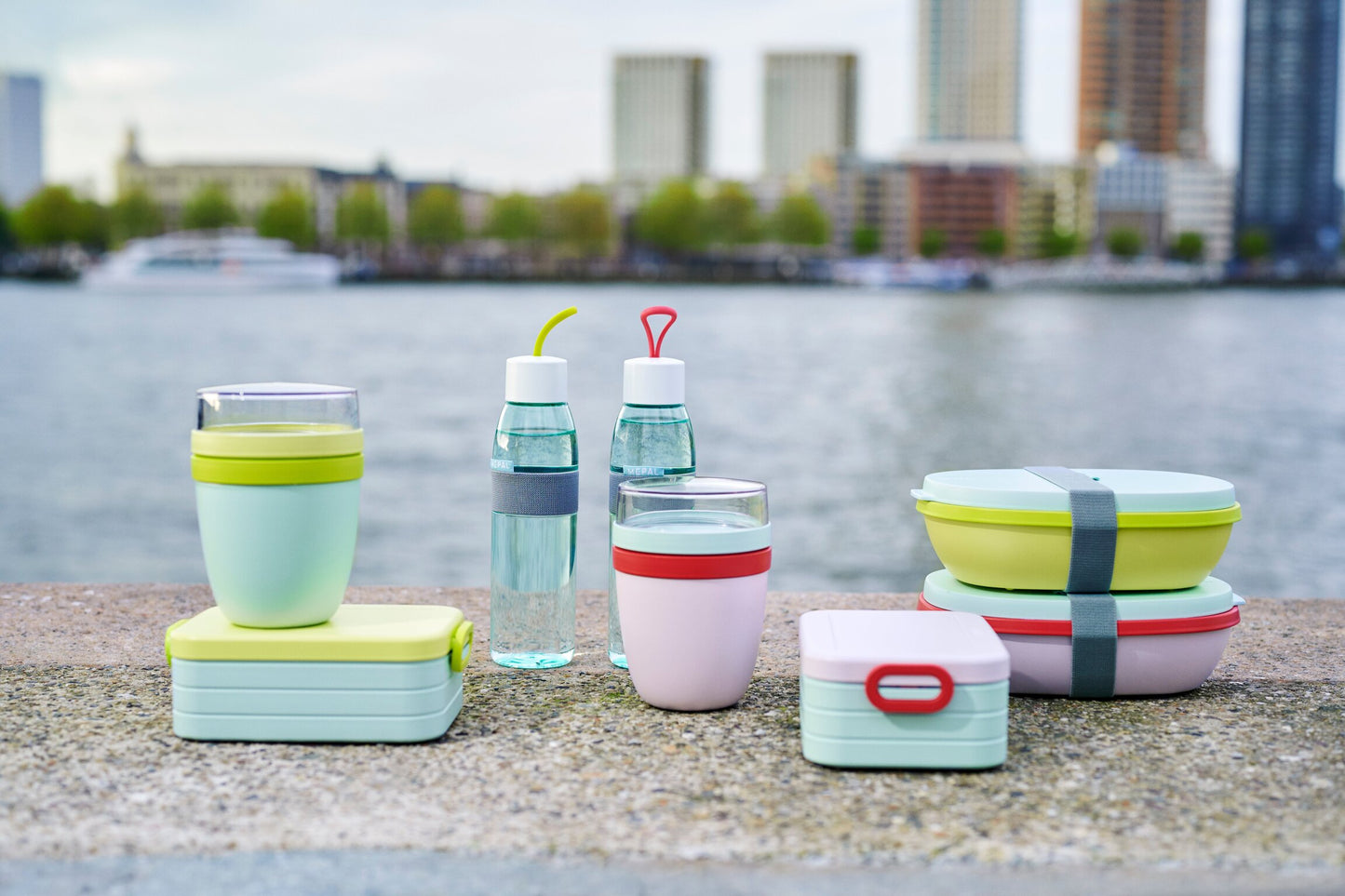 Limited Edition Lunchbox Ellipse Duo - Strawberry Vibe