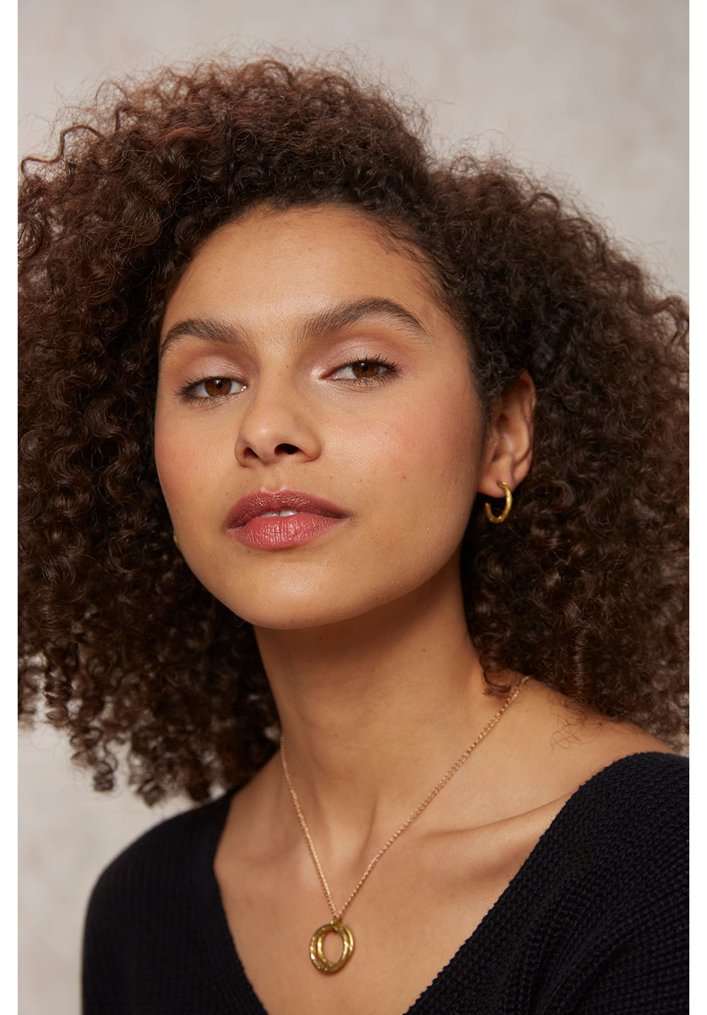 Beaten Hoop Earrings Small - Brass