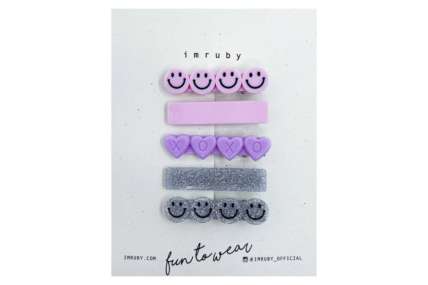 Hugs And Kisses Smiley - Set Of 5 Clips