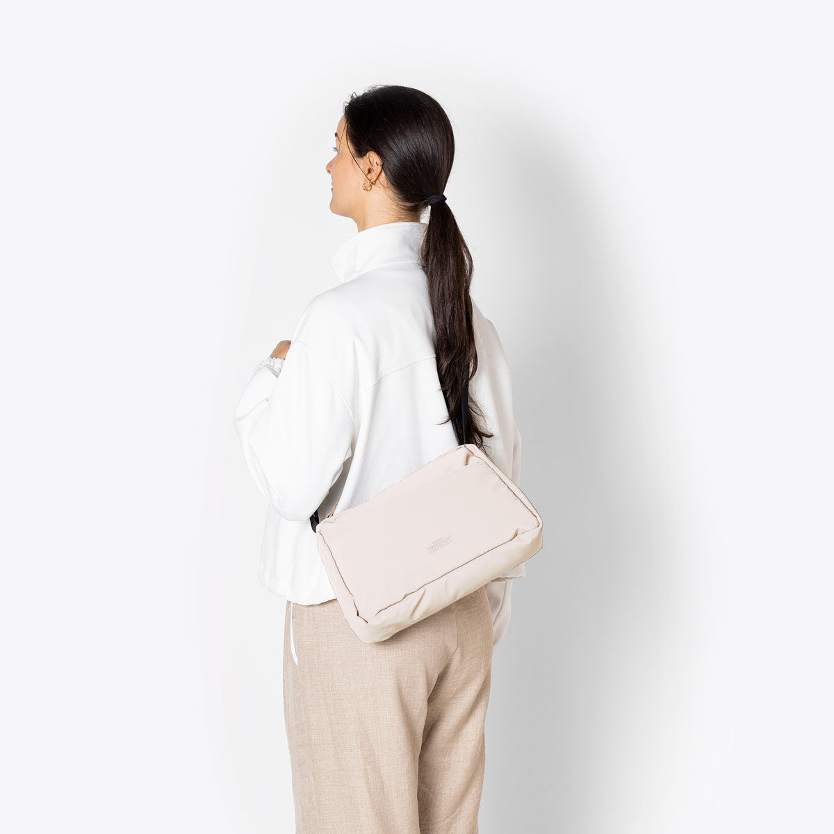 Emi - Moss - Light apricot